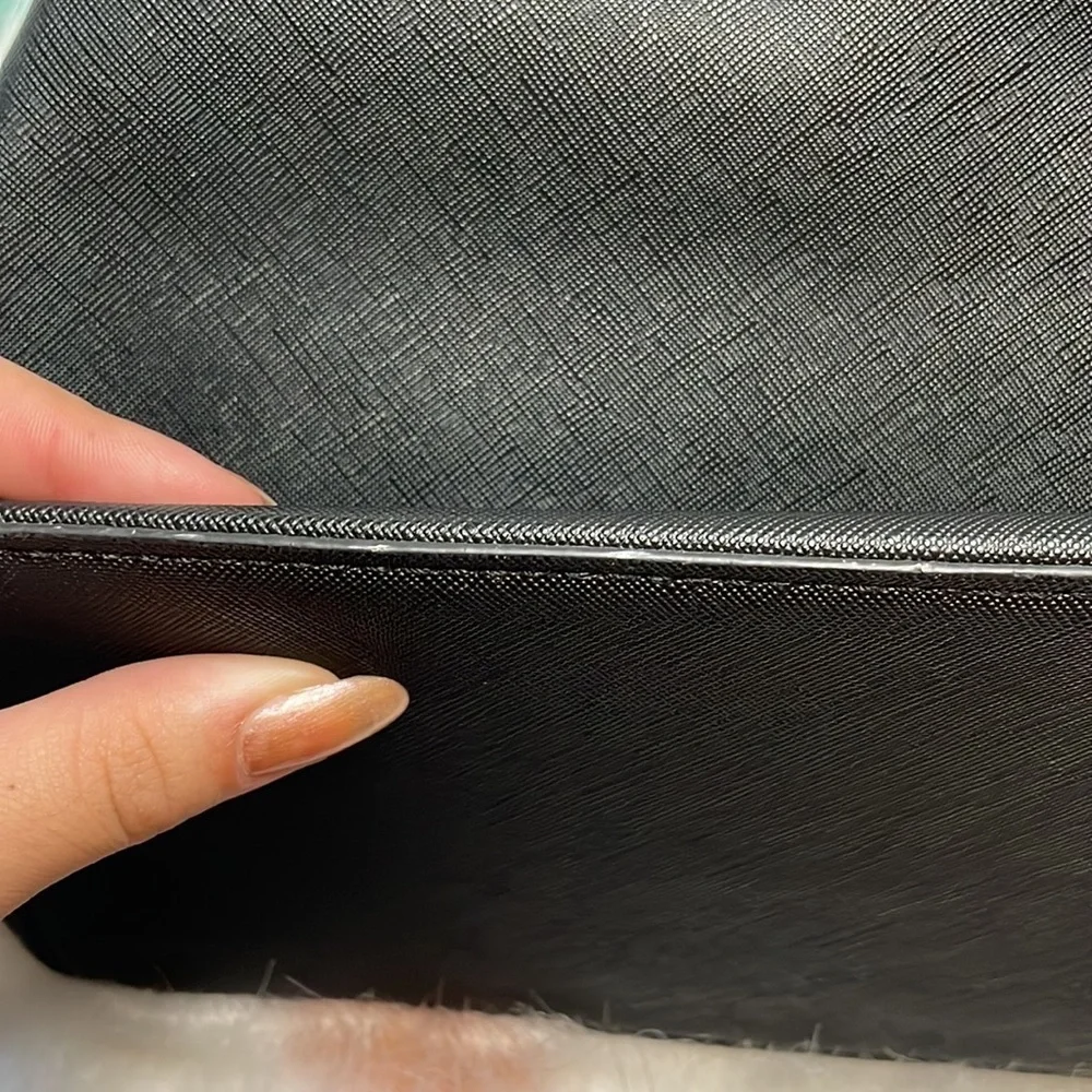 STEVE Madden Black and Gold Bag‎